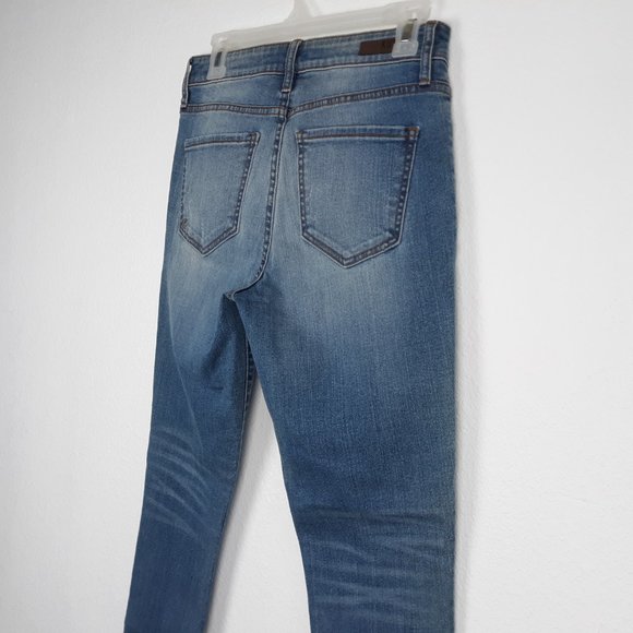 Kut from the Kloth Women's Ankle Skinny Jeans Size 6 Light Wash Distressed Denim - Picture 5 of 12